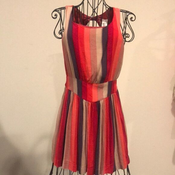 Cooperative Ribbon Tie Back Tunic - Size 2 - Picture 1 of 8
